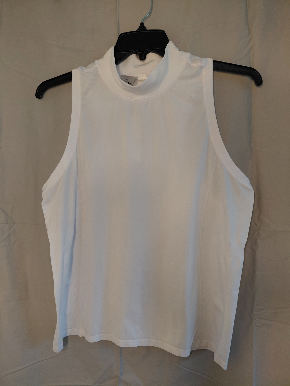 CALIA by Carrie Underwood White Mock Neck Sleeveless Tank